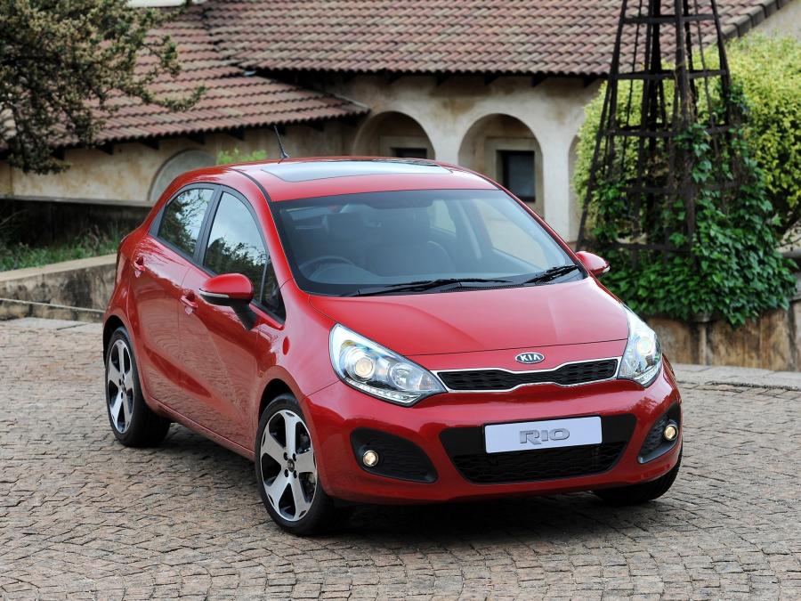  Kia Rio 5-Door 2011 года  (ZA) (фото 9 из 24)
